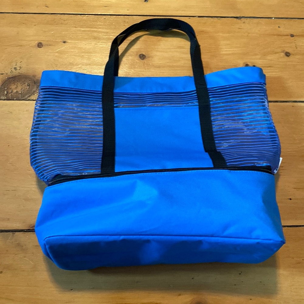 Blue beach bag/cooler